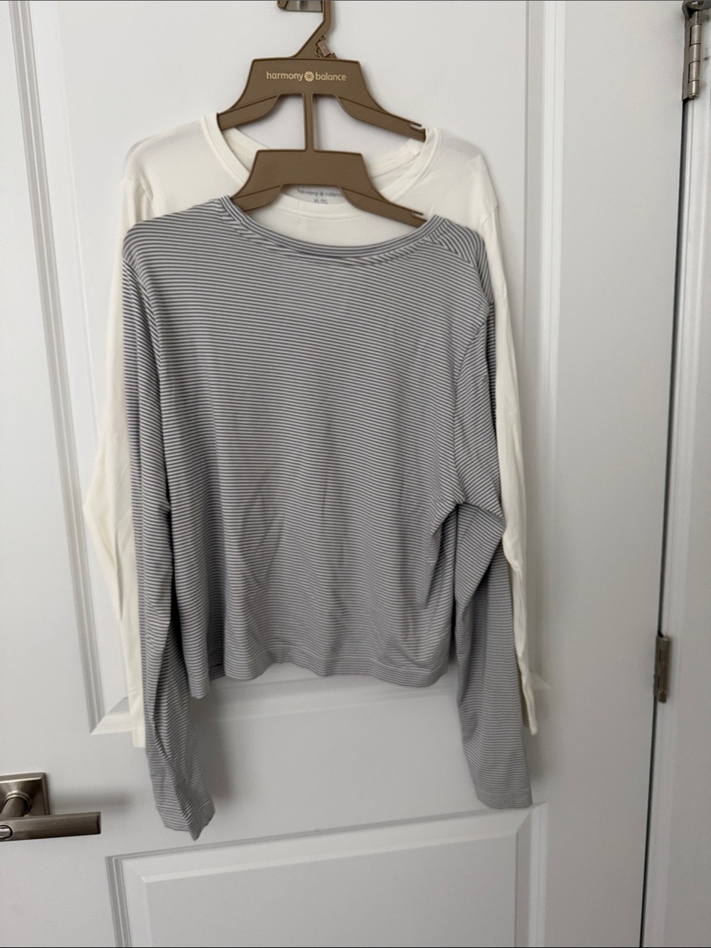 2-pack Women's Long Sleeve Crewneck Top - White & Gray Stripe & white/cream top